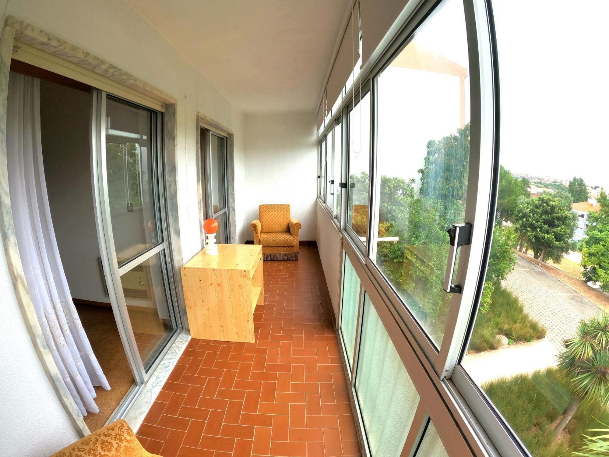 Carcavelos Very Spacious 3 Bedroom Apartment Cascais 圣多明戈德拉纳 外观 照片